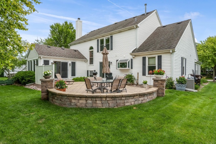 1456 Blue Heron, CRYSTAL LAKE, Illinois 60014, 4 Bedrooms Bedrooms, ,3 BathroomsBathrooms,House,For Sale,Blue Heron,202604383