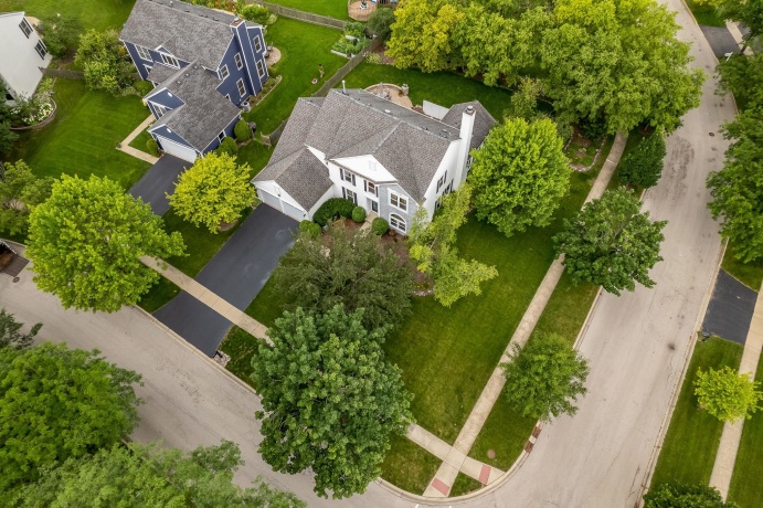 1456 Blue Heron, CRYSTAL LAKE, Illinois 60014, 4 Bedrooms Bedrooms, ,3 BathroomsBathrooms,House,For Sale,Blue Heron,202604383
