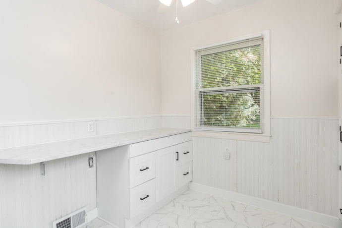613 Napoleon, ROCKFORD, Illinois 61103, 2 Bedrooms Bedrooms, ,1 BathroomBathrooms,House,For Sale,Napoleon,202604385