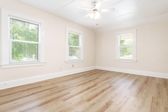 613 Napoleon, ROCKFORD, Illinois 61103, 2 Bedrooms Bedrooms, ,1 BathroomBathrooms,House,For Sale,Napoleon,202604385