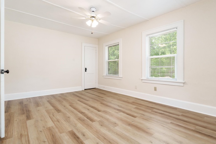 613 Napoleon, ROCKFORD, Illinois 61103, 2 Bedrooms Bedrooms, ,1 BathroomBathrooms,House,For Sale,Napoleon,202604385