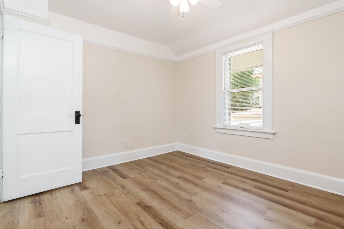 613 Napoleon, ROCKFORD, Illinois 61103, 2 Bedrooms Bedrooms, ,1 BathroomBathrooms,House,For Sale,Napoleon,202604385