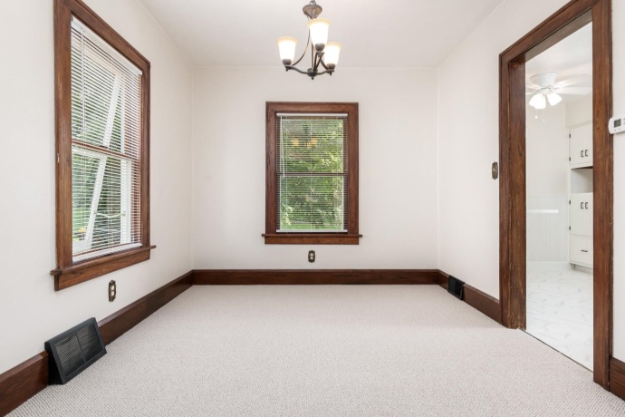 613 Napoleon, ROCKFORD, Illinois 61103, 2 Bedrooms Bedrooms, ,1 BathroomBathrooms,House,For Sale,Napoleon,202604385