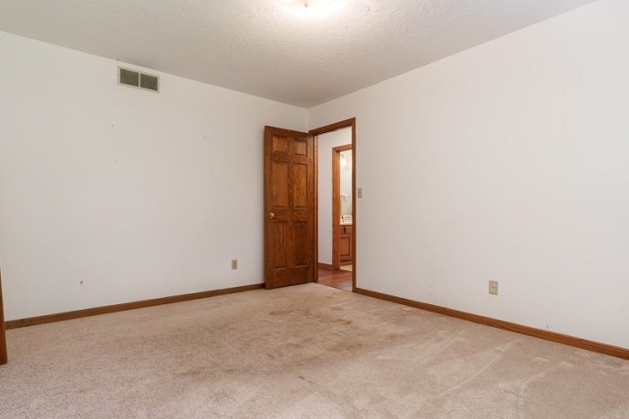 5316 Regents Park, ROCKFORD, Illinois 61107, 4 Bedrooms Bedrooms, ,2 BathroomsBathrooms,House,For Sale,Regents Park,202604387