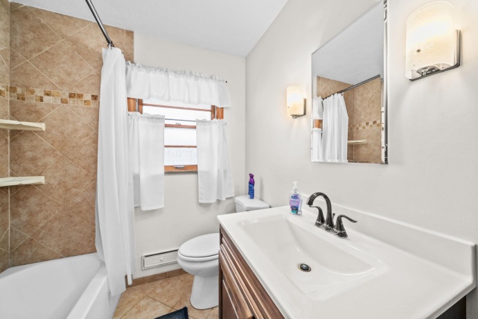 2327 Wisconsin, ROCKFORD, Illinois 61108, 3 Bedrooms Bedrooms, ,1 BathroomBathrooms,House,For Sale,Wisconsin,202604391