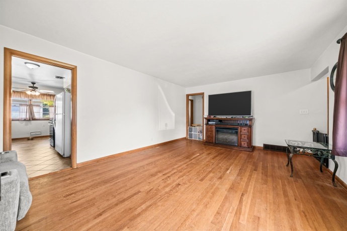 2327 Wisconsin, ROCKFORD, Illinois 61108, 3 Bedrooms Bedrooms, ,1 BathroomBathrooms,House,For Sale,Wisconsin,202604391