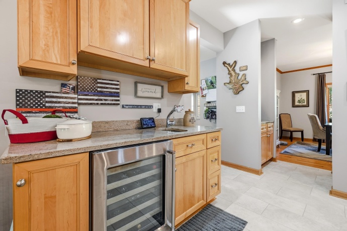 6A6 Hampton, APPLE RIVER, Illinois 61001, 6 Bedrooms Bedrooms, ,3 BathroomsBathrooms,House,For Sale,Hampton,202604393