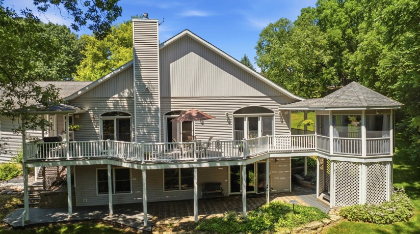 6A6 Hampton, APPLE RIVER, Illinois 61001, 6 Bedrooms Bedrooms, ,3 BathroomsBathrooms,House,For Sale,Hampton,202604393