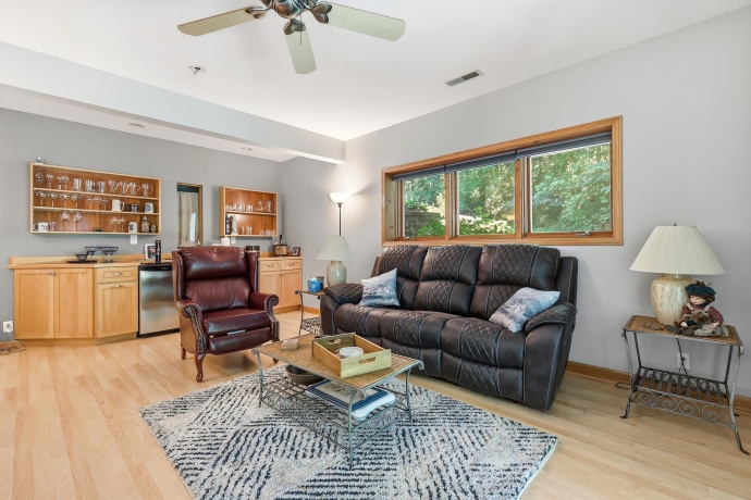 6A6 Hampton, APPLE RIVER, Illinois 61001, 6 Bedrooms Bedrooms, ,3 BathroomsBathrooms,House,For Sale,Hampton,202604393