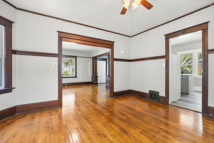 1706 8th, ROCKFORD, Illinois 61104, 3 Bedrooms Bedrooms, ,1 BathroomBathrooms,House,For Sale,8th,202604394