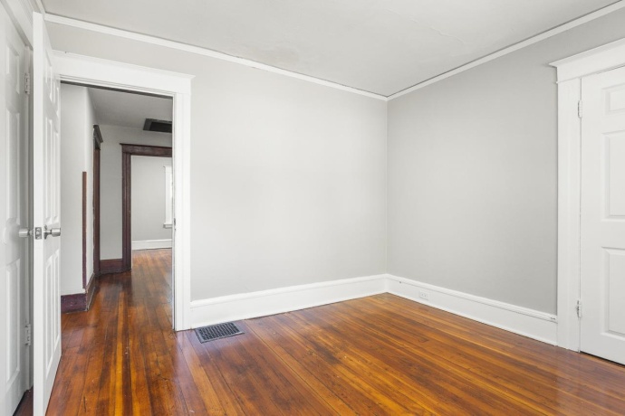 1706 8th, ROCKFORD, Illinois 61104, 3 Bedrooms Bedrooms, ,1 BathroomBathrooms,House,For Sale,8th,202604394