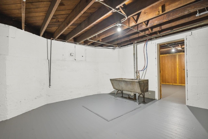 1706 8th, ROCKFORD, Illinois 61104, 3 Bedrooms Bedrooms, ,1 BathroomBathrooms,House,For Sale,8th,202604394