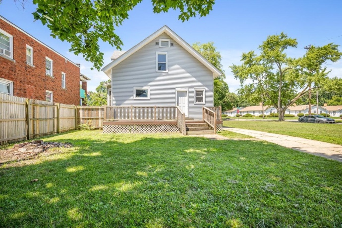 1706 8th, ROCKFORD, Illinois 61104, 3 Bedrooms Bedrooms, ,1 BathroomBathrooms,House,For Sale,8th,202604394