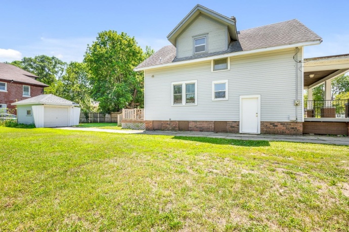 1706 8th, ROCKFORD, Illinois 61104, 3 Bedrooms Bedrooms, ,1 BathroomBathrooms,House,For Sale,8th,202604394