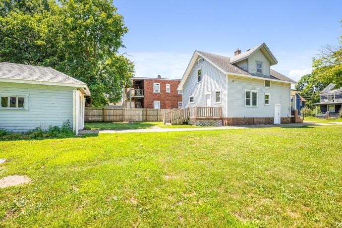 1706 8th, ROCKFORD, Illinois 61104, 3 Bedrooms Bedrooms, ,1 BathroomBathrooms,House,For Sale,8th,202604394