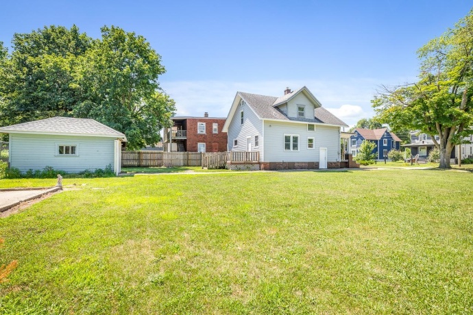 1706 8th, ROCKFORD, Illinois 61104, 3 Bedrooms Bedrooms, ,1 BathroomBathrooms,House,For Sale,8th,202604394