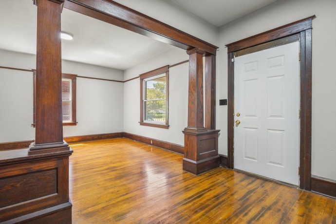 1706 8th, ROCKFORD, Illinois 61104, 3 Bedrooms Bedrooms, ,1 BathroomBathrooms,House,For Sale,8th,202604394