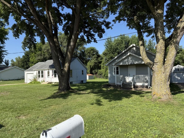 3820-3824 Sandy Hollow, ROCKFORD, Illinois 61109, ,2 Units,For Sale,Sandy Hollow,202604400