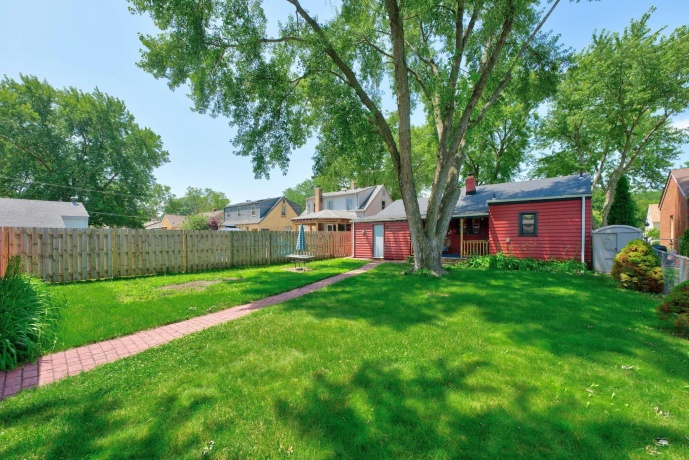 5021 Arlington, LOVES PARK, Illinois 61111, 3 Bedrooms Bedrooms, ,2 BathroomsBathrooms,House,For Sale,Arlington,202604021