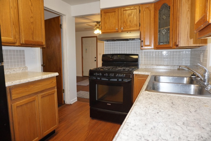 2841 10th, ROCKFORD, Illinois 61109, 2 Bedrooms Bedrooms, ,1 BathroomBathrooms,House,For Sale,10th,202604398