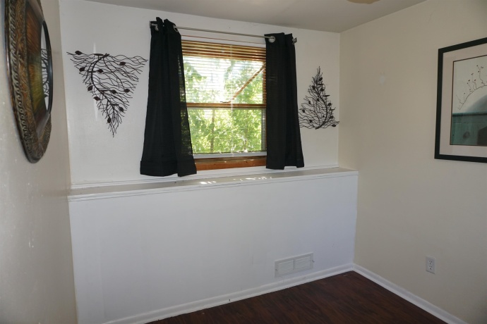 2841 10th, ROCKFORD, Illinois 61109, 2 Bedrooms Bedrooms, ,1 BathroomBathrooms,House,For Sale,10th,202604398