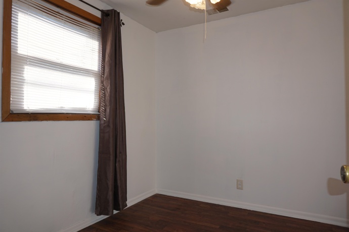 2841 10th, ROCKFORD, Illinois 61109, 2 Bedrooms Bedrooms, ,1 BathroomBathrooms,House,For Sale,10th,202604398