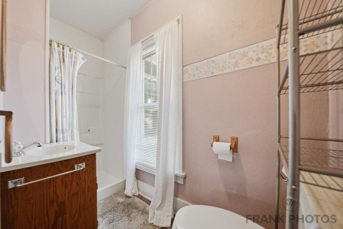 417 2nd, DIXON, Illinois 61021, 3 Bedrooms Bedrooms, ,2 BathroomsBathrooms,House,For Sale,2nd,202604405