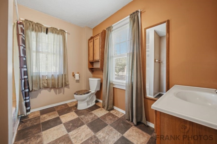 417 2nd, DIXON, Illinois 61021, 3 Bedrooms Bedrooms, ,2 BathroomsBathrooms,House,For Sale,2nd,202604405