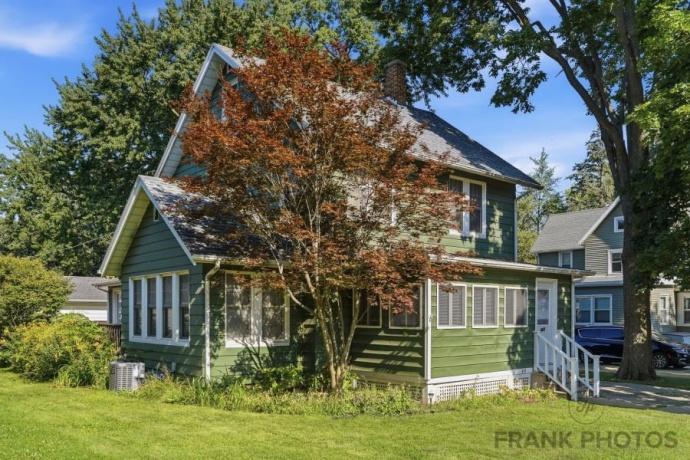 417 2nd, DIXON, Illinois 61021, 3 Bedrooms Bedrooms, ,2 BathroomsBathrooms,House,For Sale,2nd,202604405