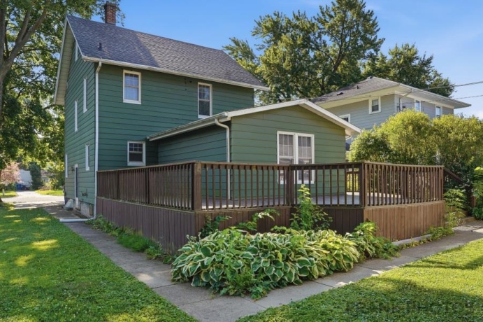 417 2nd, DIXON, Illinois 61021, 3 Bedrooms Bedrooms, ,2 BathroomsBathrooms,House,For Sale,2nd,202604405