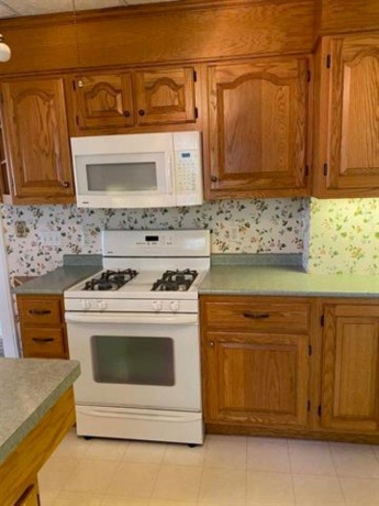 630 Bucklin, LaSalle, Illinois 61301, 4 Bedrooms Bedrooms, ,1 BathroomBathrooms,House,For Sale,Bucklin,202604407