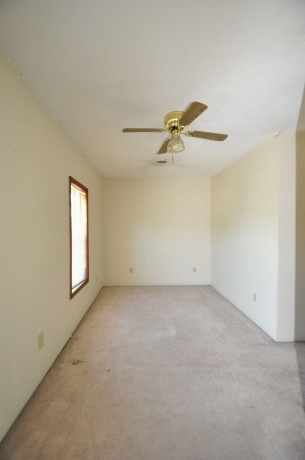 512 Bronson, Streator, Illinois 61364, 2 Bedrooms Bedrooms, ,1 BathroomBathrooms,House,For Sale,Bronson,202604409