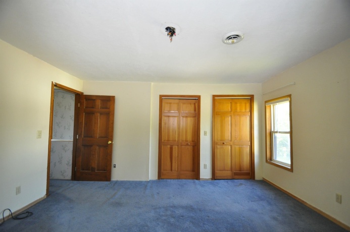 512 Bronson, Streator, Illinois 61364, 2 Bedrooms Bedrooms, ,1 BathroomBathrooms,House,For Sale,Bronson,202604409