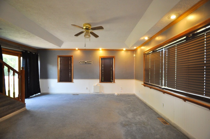 512 Bronson, Streator, Illinois 61364, 2 Bedrooms Bedrooms, ,1 BathroomBathrooms,House,For Sale,Bronson,202604409