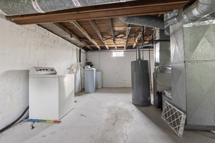 1112 Dalbigne, BELVIDERE, Illinois 61008, 2 Bedrooms Bedrooms, ,1 BathroomBathrooms,House,For Sale,Dalbigne,202604410
