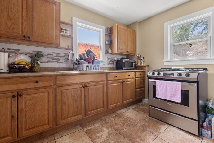 1112 Dalbigne, BELVIDERE, Illinois 61008, 2 Bedrooms Bedrooms, ,1 BathroomBathrooms,House,For Sale,Dalbigne,202604410
