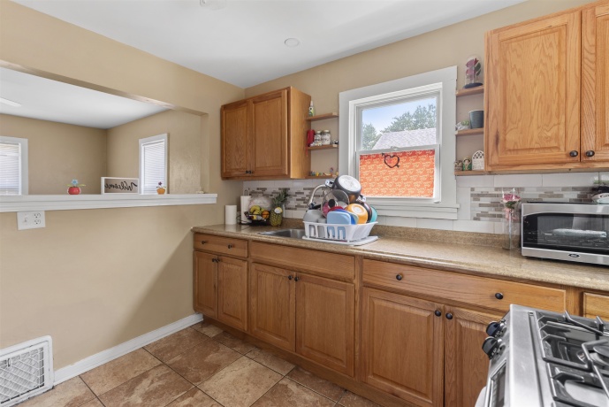 1112 Dalbigne, BELVIDERE, Illinois 61008, 2 Bedrooms Bedrooms, ,1 BathroomBathrooms,House,For Sale,Dalbigne,202604410
