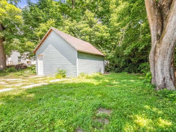 443 Hinkley Ave, ROCKFORD, Illinois 61101, 4 Bedrooms Bedrooms, ,1 BathroomBathrooms,House,For Sale,Hinkley Ave,202604413