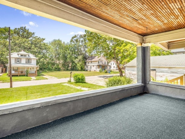 443 Hinkley Ave, ROCKFORD, Illinois 61101, 4 Bedrooms Bedrooms, ,1 BathroomBathrooms,House,For Sale,Hinkley Ave,202604413