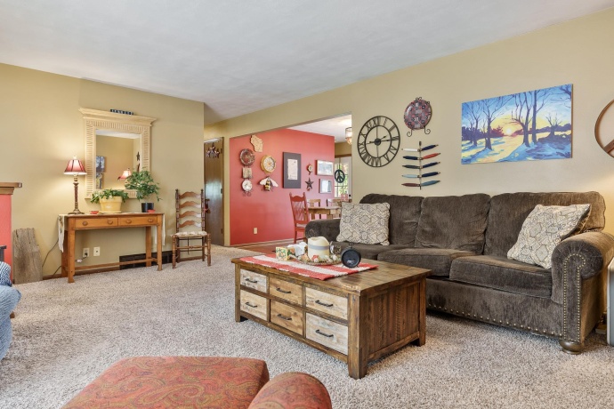 210 CENTER, ROCKTON, Illinois 61072, 2 Bedrooms Bedrooms, ,2 BathroomsBathrooms,House,For Sale,CENTER,202604207