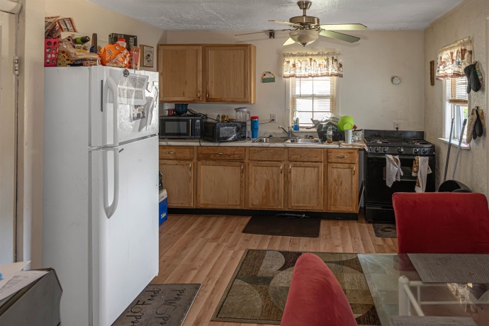 3518 Blackstone, ROCKFORD, Illinois 61101, 2 Bedrooms Bedrooms, ,2 BathroomsBathrooms,House,For Sale,Blackstone,202604417