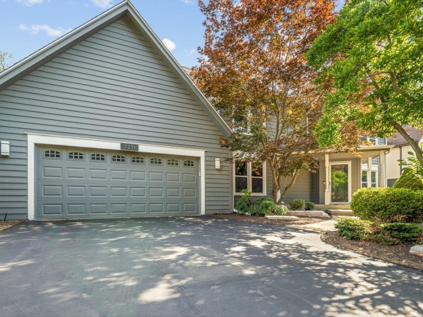 5251 Gingeridge, ROCKFORD, Illinois 61114, 4 Bedrooms Bedrooms, ,2 BathroomsBathrooms,House,For Sale,Gingeridge,202604427