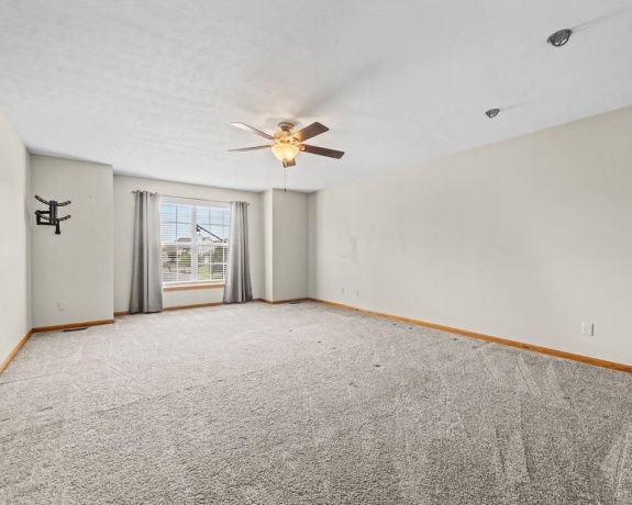 1017 Northwestern, DAVIS JUNCTION, Illinois 61020, 4 Bedrooms Bedrooms, ,2 BathroomsBathrooms,House,For Sale,Northwestern,202604068