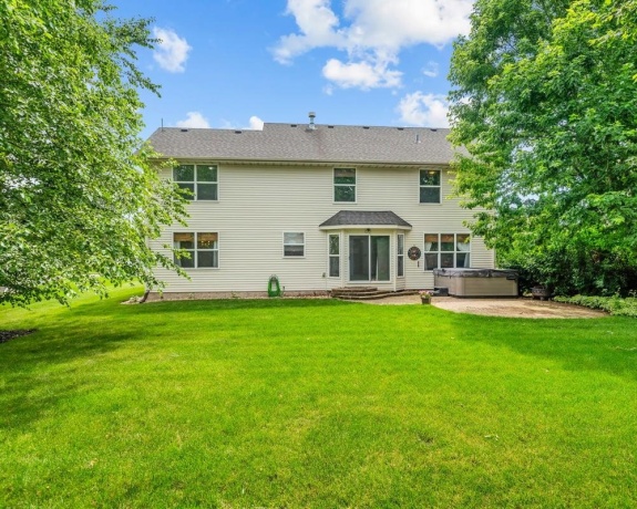 1017 Northwestern, DAVIS JUNCTION, Illinois 61020, 4 Bedrooms Bedrooms, ,2 BathroomsBathrooms,House,For Sale,Northwestern,202604068