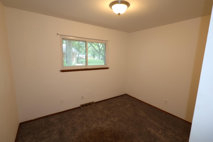 2015 Shelley, ROCKFORD, Illinois 61101, 3 Bedrooms Bedrooms, ,2 BathroomsBathrooms,House,For Sale,Shelley,202604428