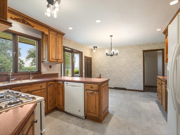 4245 Lehighton Downs, ROCKFORD, Illinois 61101, 3 Bedrooms Bedrooms, ,2 BathroomsBathrooms,House,For Sale,Lehighton Downs,202604430