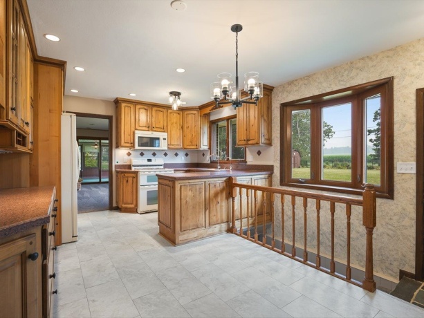 4245 Lehighton Downs, ROCKFORD, Illinois 61101, 3 Bedrooms Bedrooms, ,2 BathroomsBathrooms,House,For Sale,Lehighton Downs,202604430