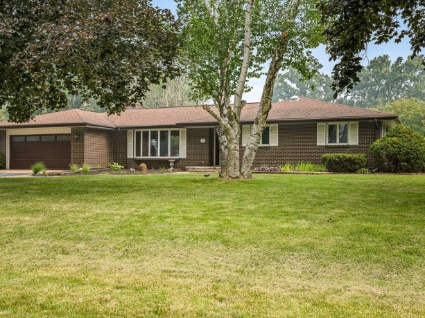 4245 Lehighton Downs, ROCKFORD, Illinois 61101, 3 Bedrooms Bedrooms, ,2 BathroomsBathrooms,House,For Sale,Lehighton Downs,202604430