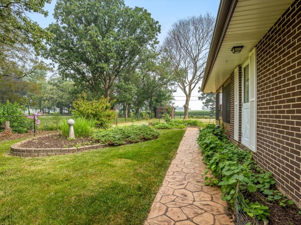 4245 Lehighton Downs, ROCKFORD, Illinois 61101, 3 Bedrooms Bedrooms, ,2 BathroomsBathrooms,House,For Sale,Lehighton Downs,202604430