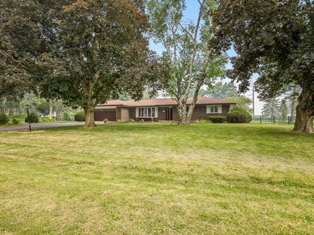 4245 Lehighton Downs, ROCKFORD, Illinois 61101, 3 Bedrooms Bedrooms, ,2 BathroomsBathrooms,House,For Sale,Lehighton Downs,202604430